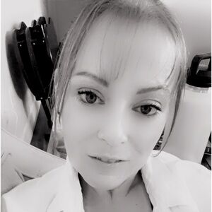 Meet your Posher, Daina